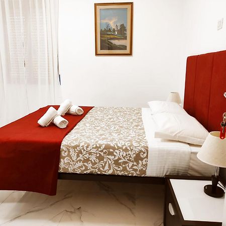 Bed and Breakfast Stazione Telese 41 Roma Exterior foto
